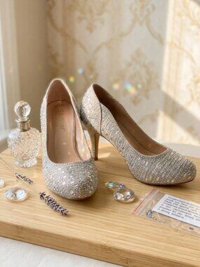 De Blossom Collection Rhinestone Heels Pumps Formal Wedding Party Silver Size 7